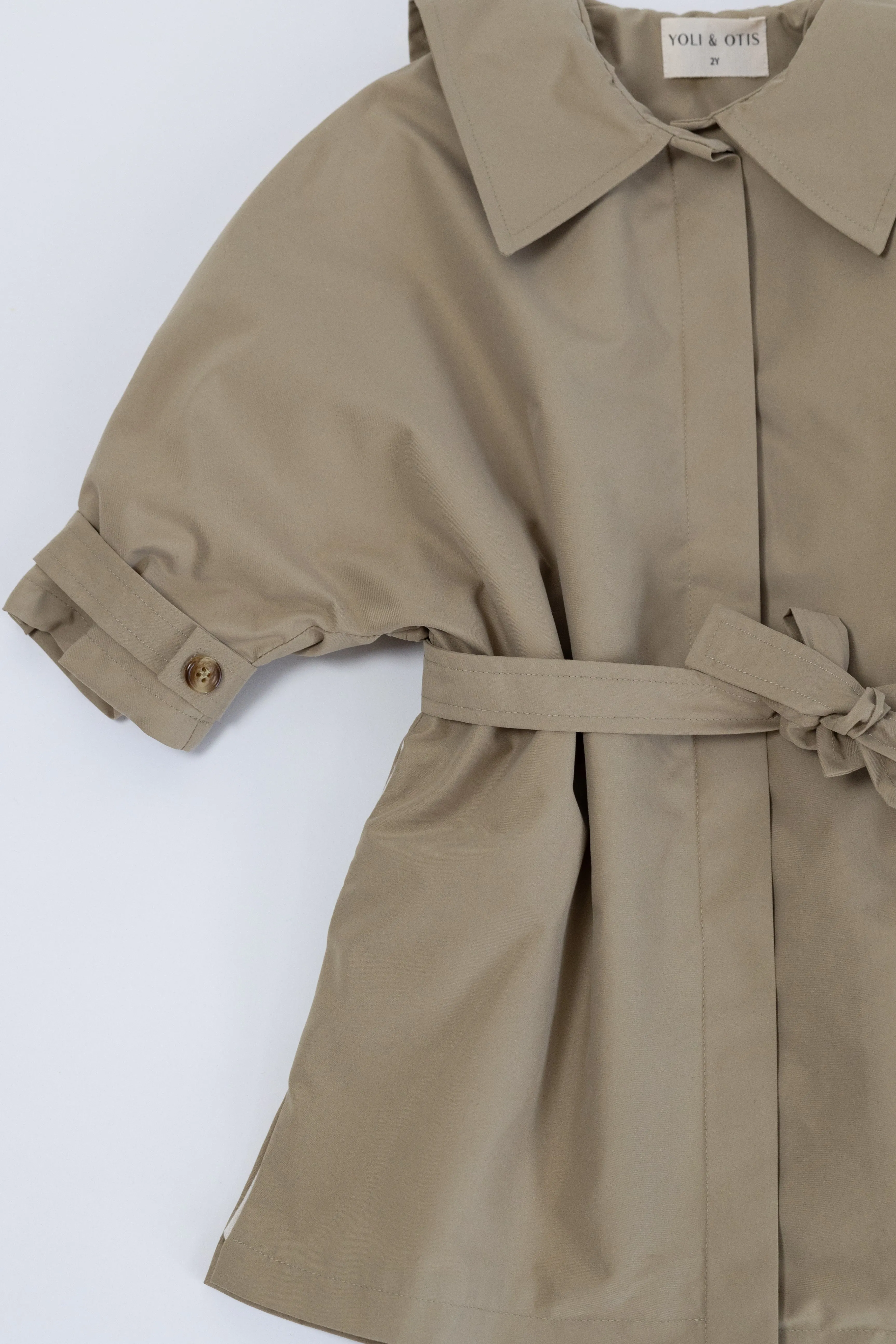 ARMAND RAINCOAT | TAUPE