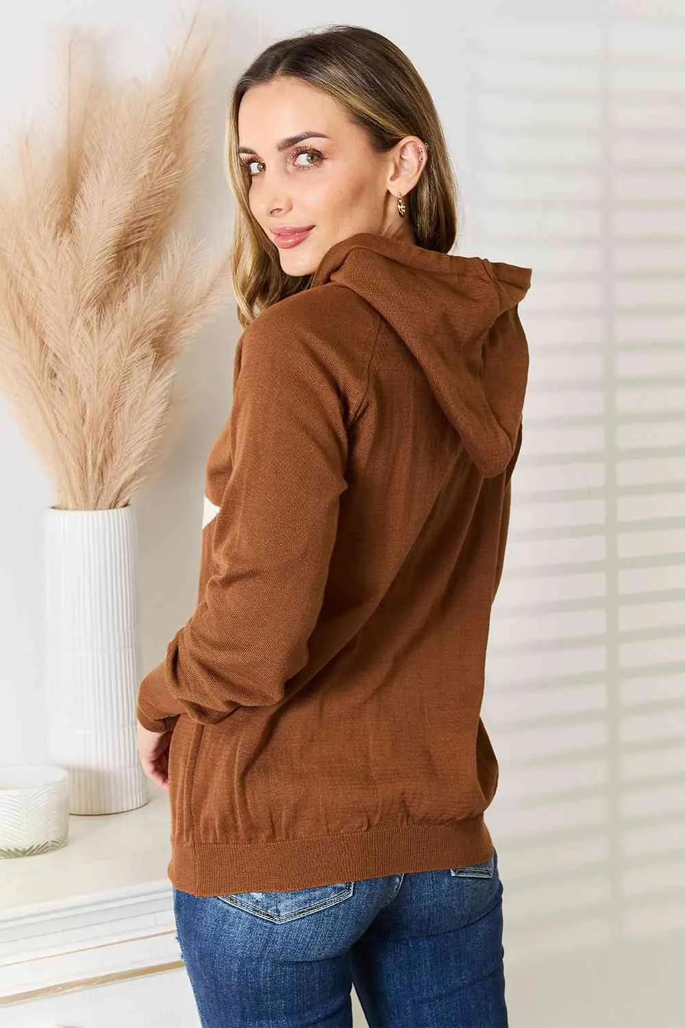 Chestnut Star Graphic Hooded Sweater