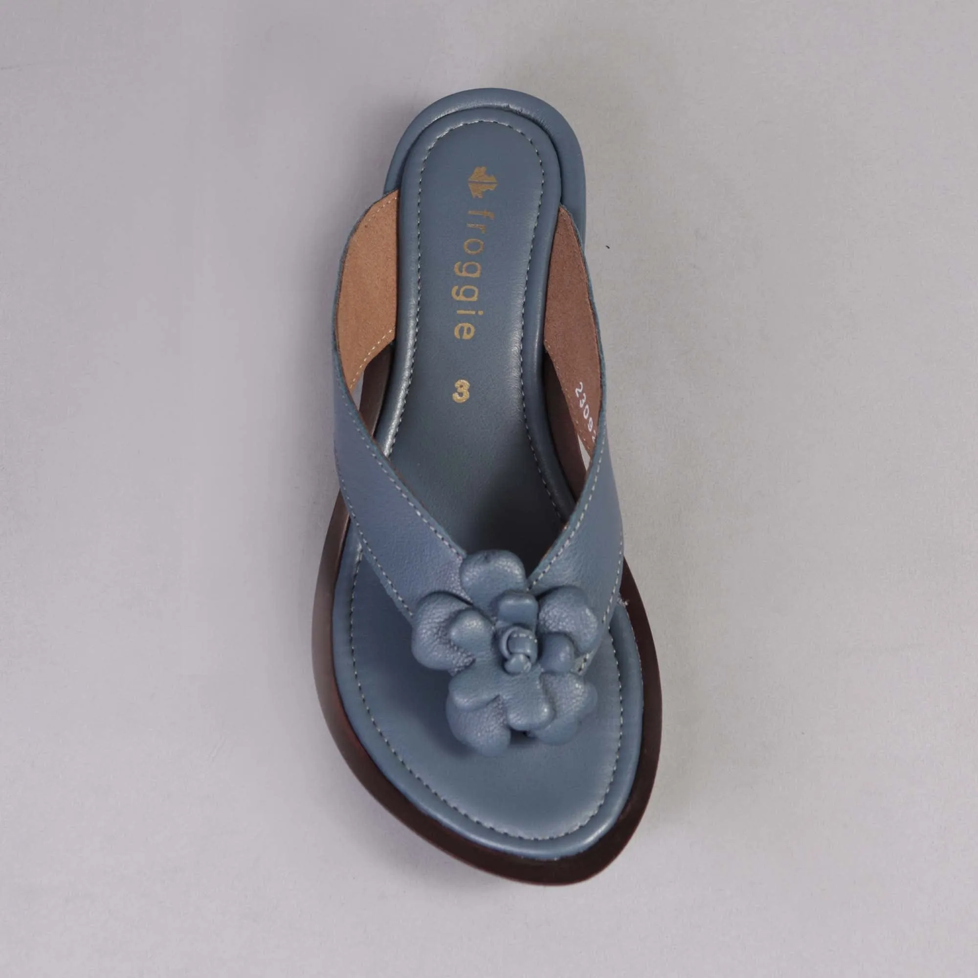 Rox Thong With Flower Sandal in Manager - 12565